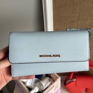 Michael Kors Jet Set Travel Trifold Wallet
